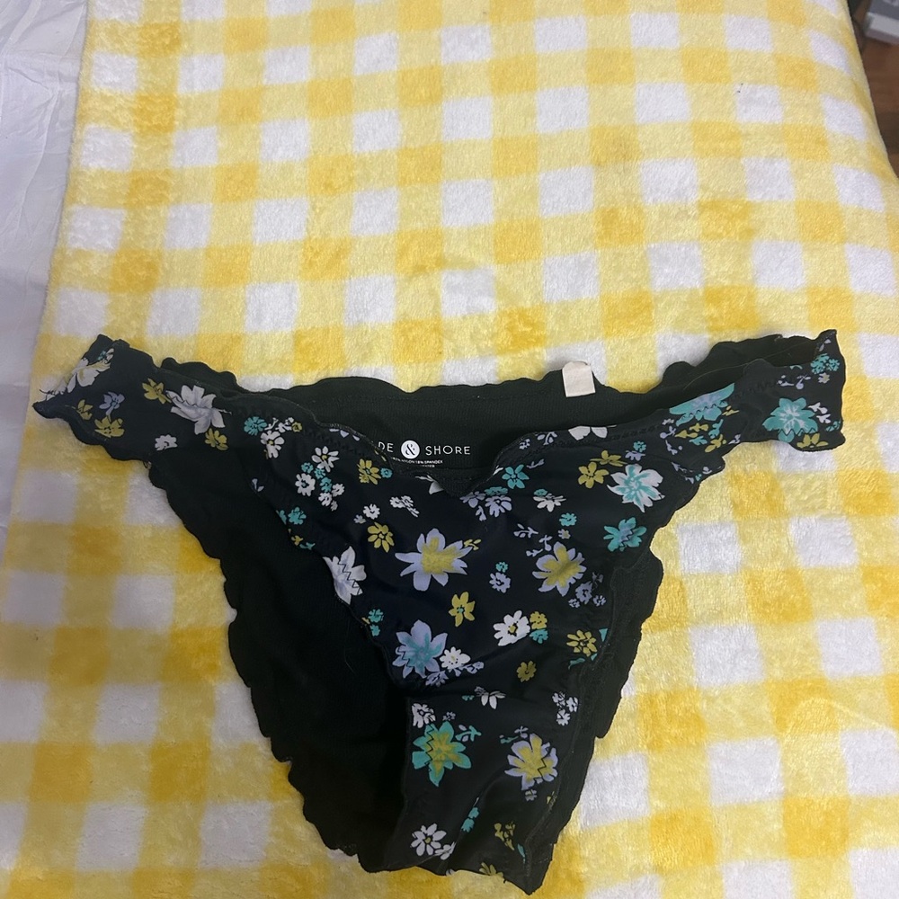 Shade & Shore Black and White Bikini Bottoms Floral Pattern